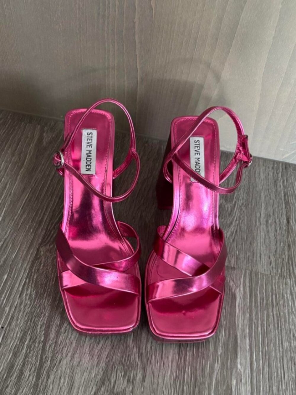 Steve Madden Women's Pink Courts